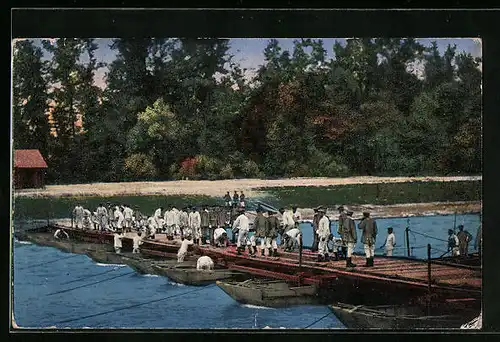 AK Pioniere auf einer Schiffsbrücke bei der Arbeit