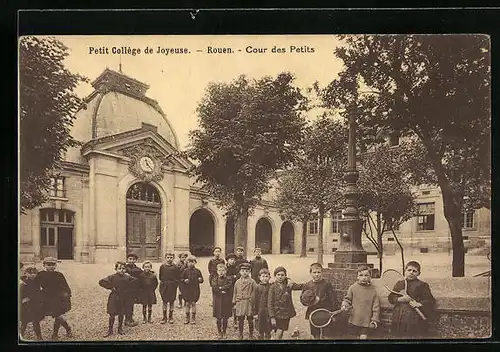 AK Rouen, Petit Collège de Joyeuse, Cour des Petits