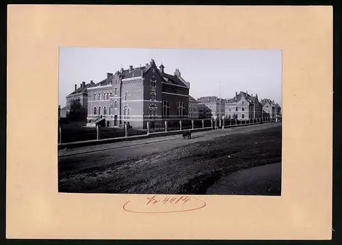 Fotografie Brück & Sohn Meissen, Ansicht Wurzen, Kaserne & Offziers-Kasino 8. Kgl. Sächsisches Feldartillerie-Rgt. Nr 78