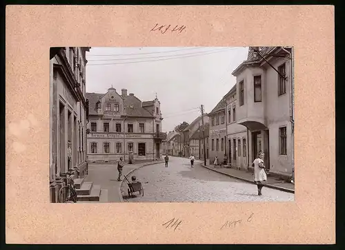 Fotografie Brück & Sohn Meissen, Ansicht Ruhland / OL., Schlosserei Hermann Krompholz, Schmiederei Otto Petrick