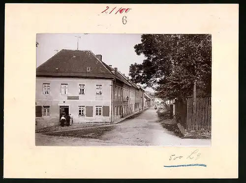 Fotografie Brück & Sohn Meissen, Ansicht Zöblitz i. Erzg., Blick in die Angerstrasse an der Bäckerei Gottlob Fiedler