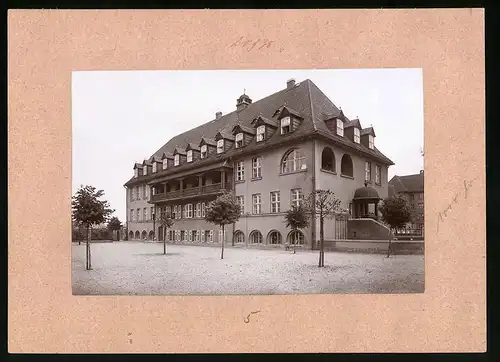 Fotografie Brück & Sohn Meissen, Ansicht Finsterwalde, Blick auf das Kinderheim von der Gartenseite aus gesehen