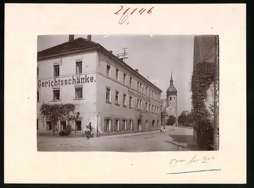 Fotografie Brück & Sohn Meissen, Ansicht Olbernhau i. Erzg., Strassenpartie am Hotel zur Gerichtsschänke Blick zur Kirche
