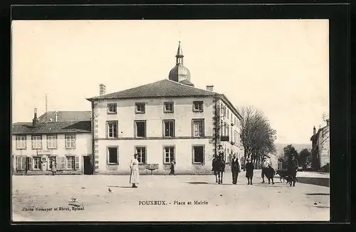 AK Pouxeux, Place et Mairie