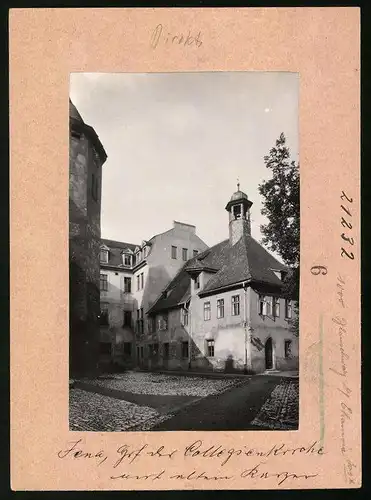 Fotografie Brück & Sohn Meissen, Ansicht Jena, Partie im Hof der Collegienkirche