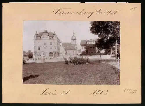 Fotografie Brück & Sohn Meissen, Ansicht Naumburg, Strasse an der St. Otmarskirche