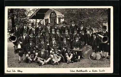 AK Bad Tölz /Obbay., Tölzner Stadtkapelle in historischer Tracht