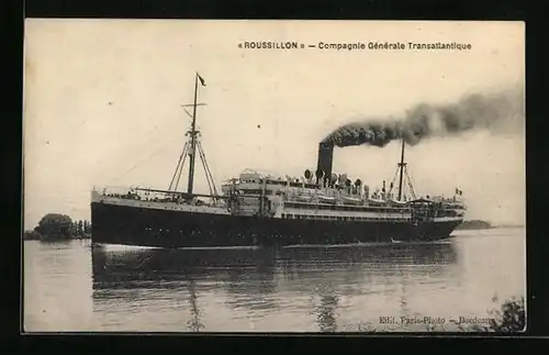 AK Französischer Transatlantikdampfer Roussillon gibt Volldampf