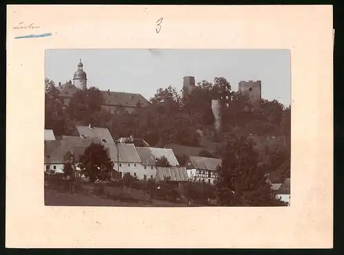 Fotografie Brück & Sohn Meissen, Ansicht Frauenstein i. Erzg., Blick auf das Schloss und die Ruine mit Teile der Stadt