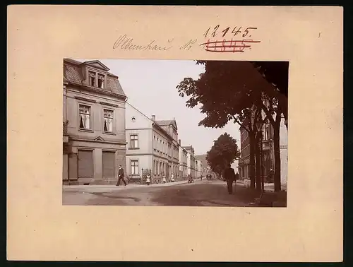 Fotografie Brück & Sohn Meissen, Ansicht Olbernhau i. Erzg., Blick in die Freiberger Strasse mit Colonialwarenhandlung