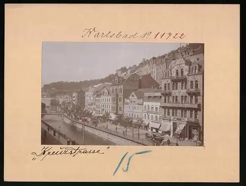 Fotografie Brück & Sohn Meissen, Ansicht Karlsbad, Blick auf die Kreuzstrasse mit Glasfabrik, Restaurant Charwat`s