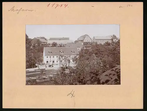 Fotografie Brück & Sohn Meissen, Ansicht Mohorn, Blick auf das Ofengeschäft mit Lager auf, Ortsansicht