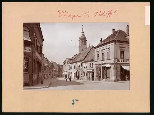 Fotografie Brück & Sohn Meissen, Ansicht Wurzen, Bahnhofstrasse mit Tabakwarenladen Robert Neke & Friseur-Salon