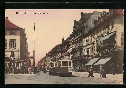 AK Karlsruhe, Kaiserstrasse mit Wiener Cafe Central und Strassenbahnen