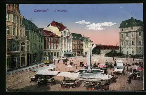 AK Darmstadt, Gelbe Strassenbahn auf dem Marktplatz