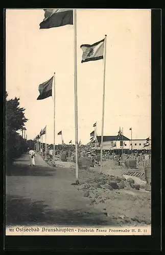 AK Brunshaupten, Friedrich Franz Promenade mit Flaggen