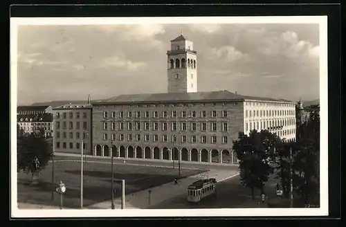 AK Karlsruhe, Strassenbahn an der Reichspostdirektion