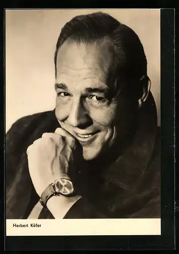 AK Schauspieler Herbert Köfer mit Armbanduhr