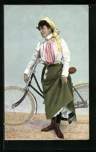 AK Bürgerliche Dame im edlen Gewand mit ihrem zeitgenössischen Fahrrad