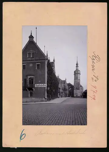 Fotografie Brück & Sohn Meissen, Ansicht Riesa a. Elbe, Rathaus mit Rathskeller, Briefkasten und Klosterkirche