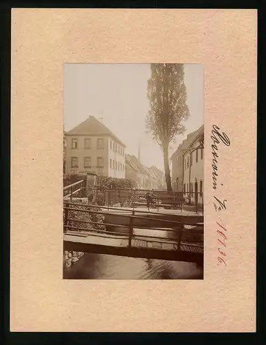 Fotografie Brück & Sohn Meissen, Ansicht Rosswein, Wehrstrasse mit Colonialwarenhandlung Albert Patzschke, Brücken