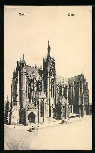 AK Metz, Strassenbahn passiert den Dom