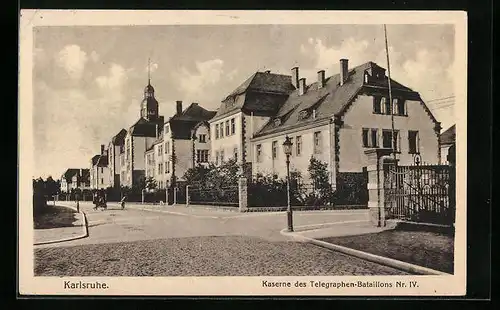 AK Karlsruhe i. B., Strassenpartie an der Kaserne des Telegraphen-Bataillons Nr. IV.
