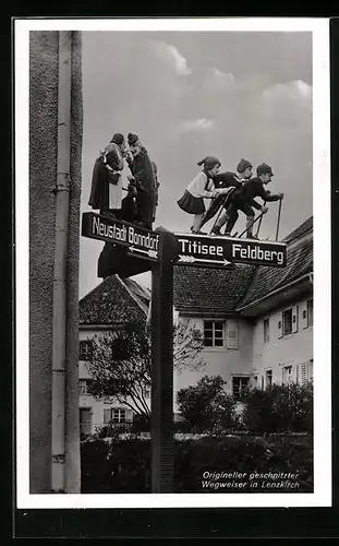 AK Lenzkirch, Wegweiser Neustadt Bonndorf und Titisee Feldberg