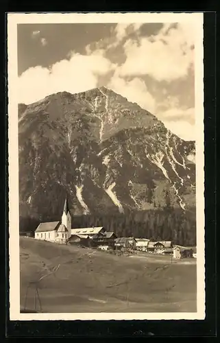 AK Berwang, Ortsansicht mit Kirche