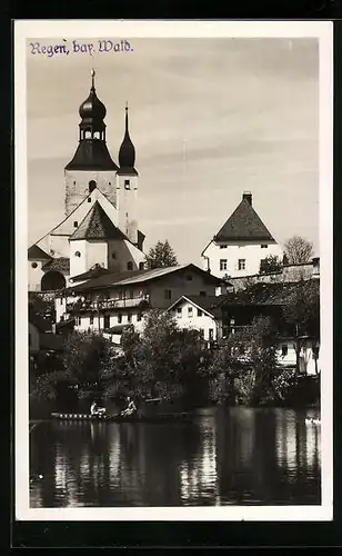 AK Regen im Bayr. Wald, Uferpartie mit Ortsansicht
