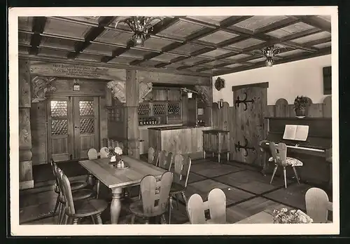 AK Kressbronn a. Bodensee, Gasthaus Weinstube zur Kapelle, Innenansicht