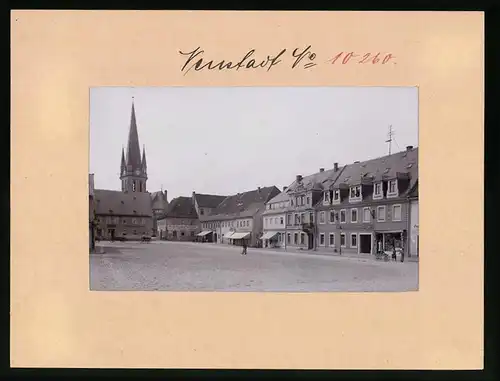 Fotografie Brück & Sohn Meissen, Ansicht Neustadt i. Sa., Marktplatz mit Gesellschaftshaus & Laden Wilhelm Michel Nachf.