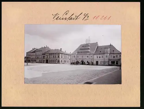 Fotografie Brück & Sohn Meissen, Ansicht Neustadt i. Sa., Marktplatz mit Hotel zum Stern & Möbelmagazin