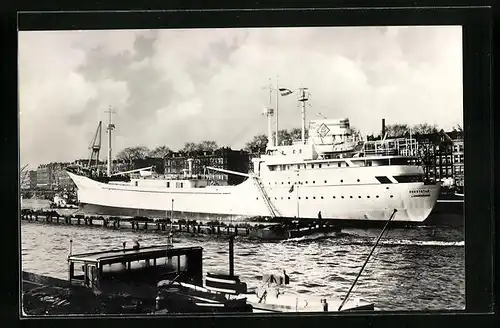 AK Handelsschiff Geeststar im Hafen vor Anker liegend