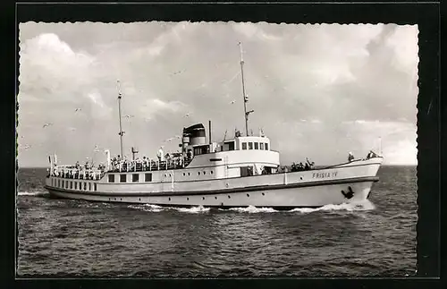 AK Passagierschiff MS Frisia in den Hafen des Nordseebades Norderney einfahrend