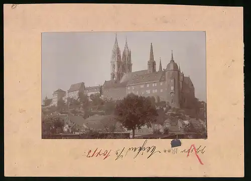 Fotografie Brück & Sohn Meissen, Ansicht Meissen i. Sa., Blick von der Anlegestelle auf den Schlossberg mit dem Dom