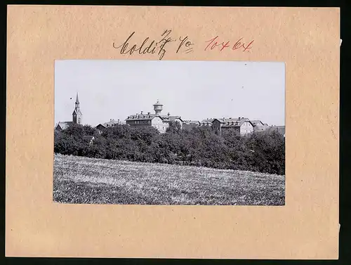 Fotografie Brück & Sohn Meissen, Ansicht Colditz i. Sa., Blick auf Landesheil- und Pflegeanstalt Zschadrass, Wasserturm