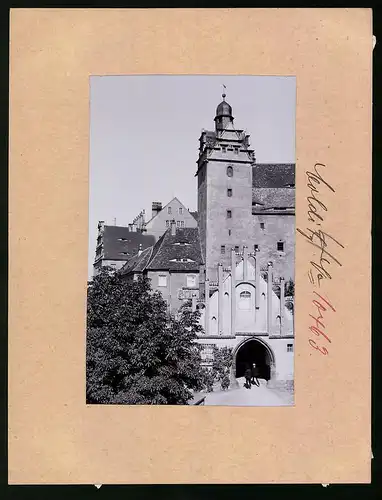 Fotografie Brück & Sohn Meissen, Ansicht Colditz i. Sa., Blick auf den Eingang zum Schloss