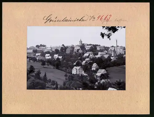 Fotografie Brück & Sohn Meissen, Ansicht Grünhainichen i. Erzg., Blick auf den Ort mit Fabrik
