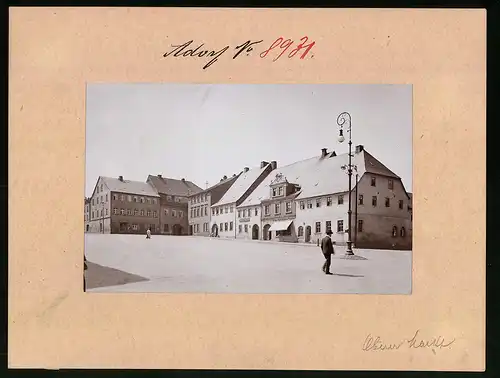 Fotografie Brück & Sohn Meissen, Ansicht Adorf, Oberer Markt mit Ladengeschäft Seiler Max Wolf