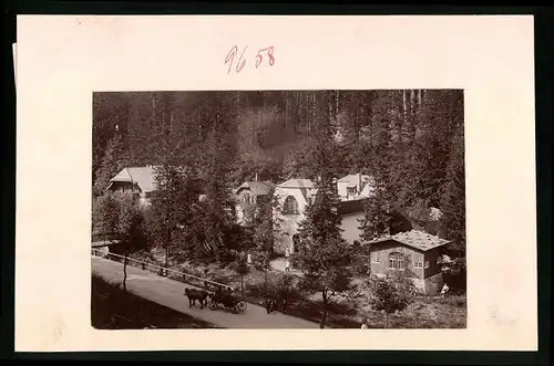 Fotografie Brück & Sohn Meissen, Ansicht Kipsdorf, Blick auf das Sanatorium mit Kutsche und Nebengebäuden