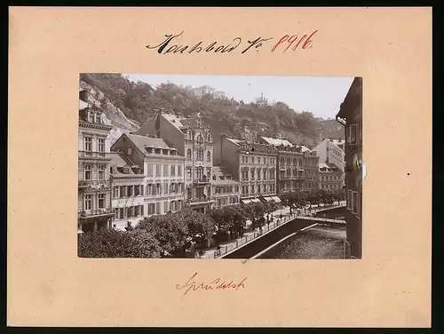 Fotografie Brück & Sohn Meissen, Ansicht Karlsbad, Sprudelstrasse mit Hotels Amerikaner, Goldener Helm, Salvator