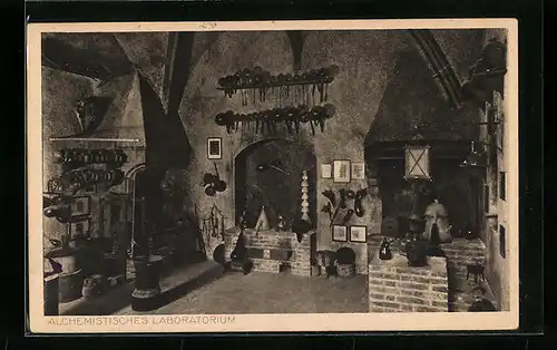 AK München, Deutsches Museum, Alchemistisches Laboratorium, Innenansicht