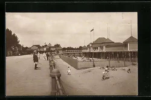 AK Travemünde, Strand-Promenade mit Badeanstalt