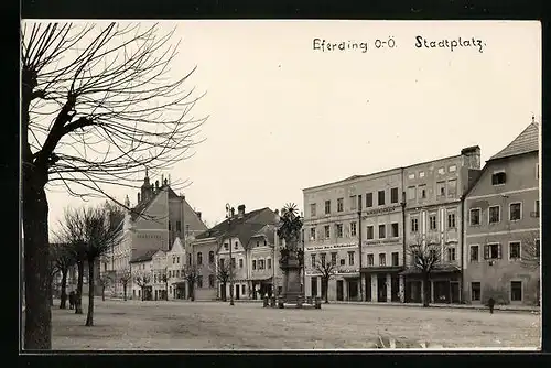 AK Eferding, Stadtplatz mit Geschäften und Sparkasse