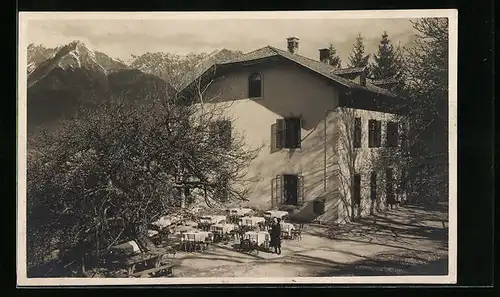 AK Merano, Café Ristorante Steger mit Aussentischen vor Bergpanorama
