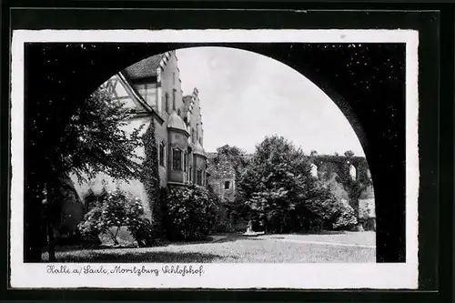 AK Halle a. Saale, Schlosshof der Moritzburg