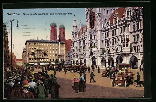 AK München, Marienplatz während des Glockenspiels