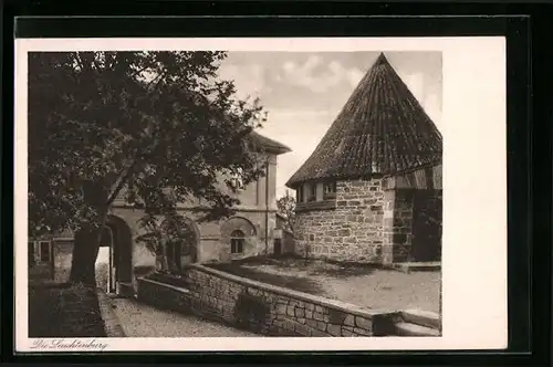 AK Seitenroda, die Leuchtenburg, der Brunnenturm mit Torhaus