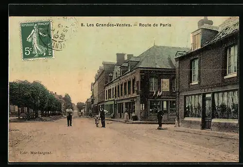 AK Les Grandes-Ventes, Route de Paris